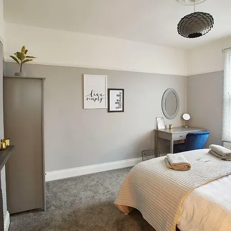 Host & - Windsor 펜션 솔트번바이더씨