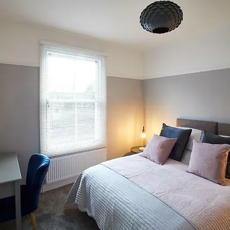 Host & - Windsor בית נופש