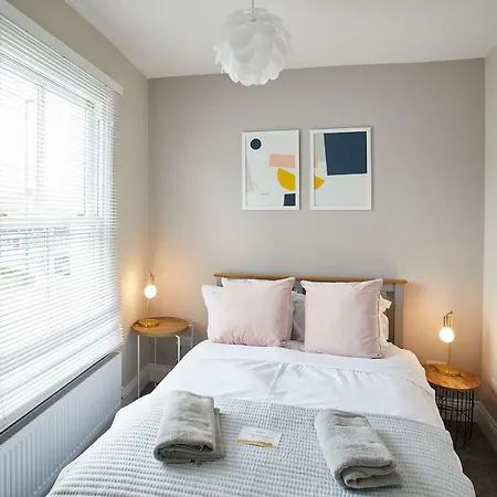 Host & - Windsor Holiday home